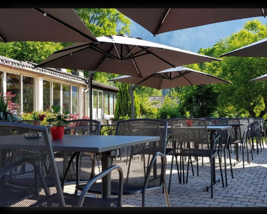 Restaurant Les Verines Chamoson Buitenkant foto